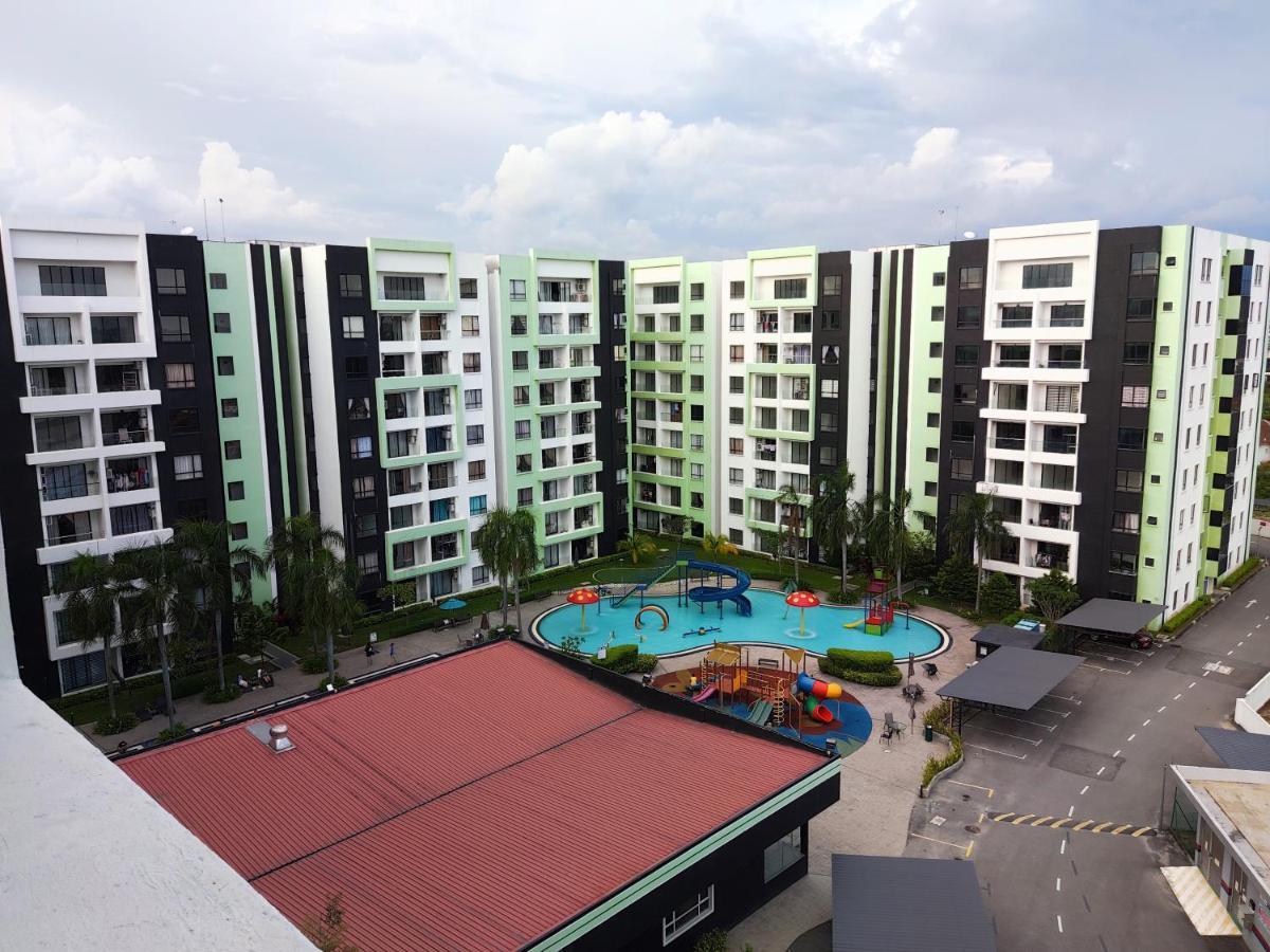 Manhattan 8-11pax * Ipoh